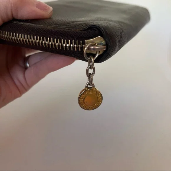 Bvlgari Vintage Classico Long Leather Zip Wallet - Picture 7 of 16
